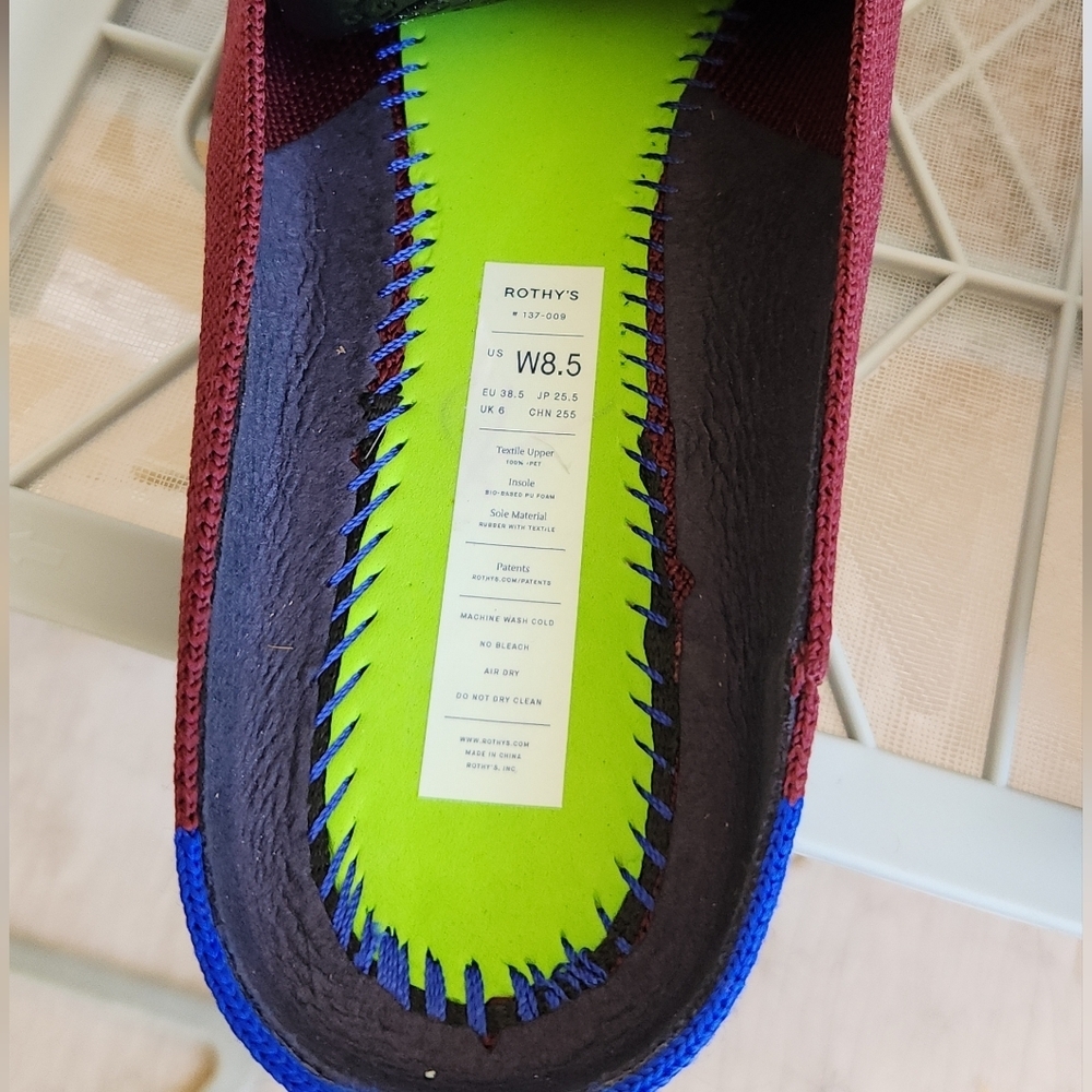 Elegant Burgundy Women's Shoes - Picture 7 of 7